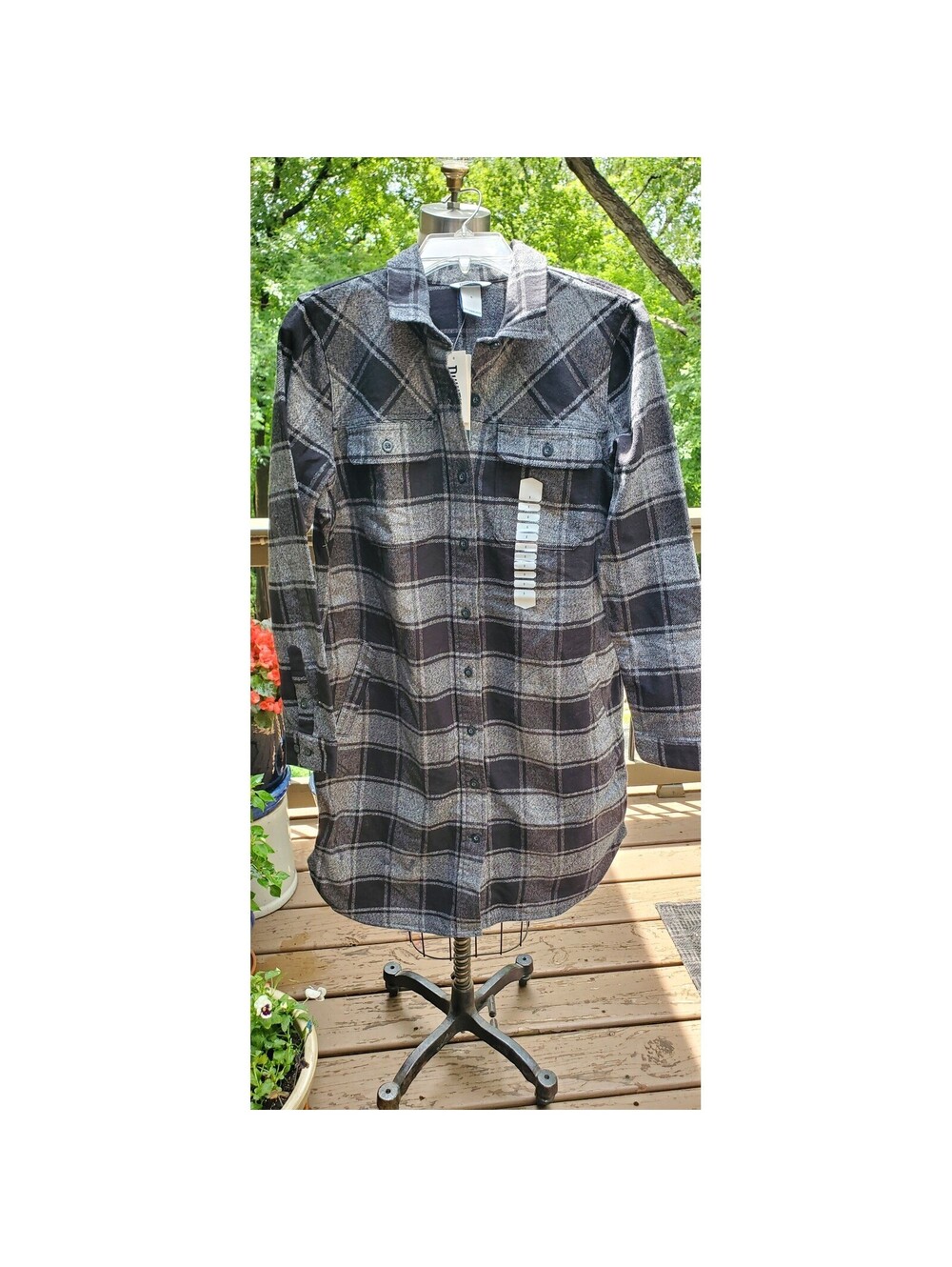 Duluth Trading Co Women Folklore Flannel Duster Grey Black Plaid Shirt Jacket S